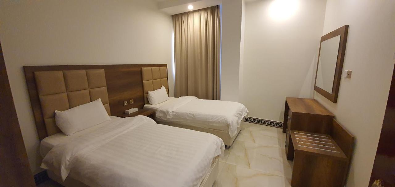 Al Deafah Hotel Apartment الضيافة للشقق الفندقية Al Buraimi Exteriör bild