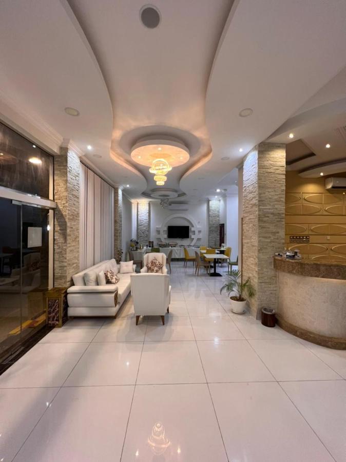 Al Deafah Hotel Apartment الضيافة للشقق الفندقية Al Buraimi Exteriör bild