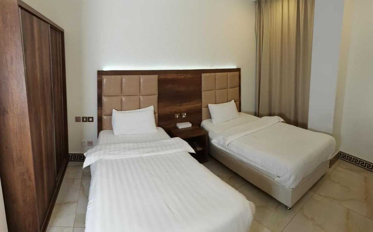 Al Deafah Hotel Apartment الضيافة للشقق الفندقية Al Buraimi Exteriör bild