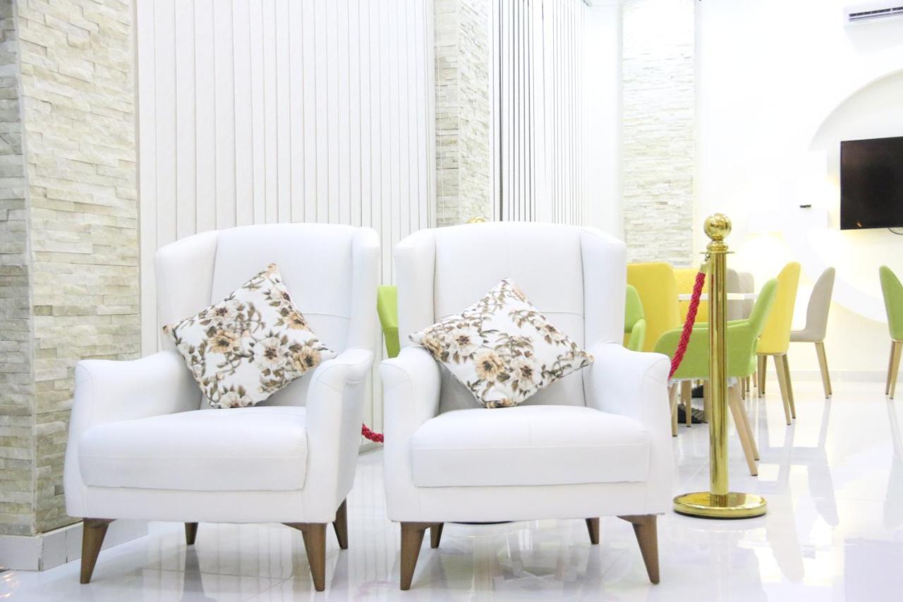 Al Deafah Hotel Apartment الضيافة للشقق الفندقية Al Buraimi Exteriör bild