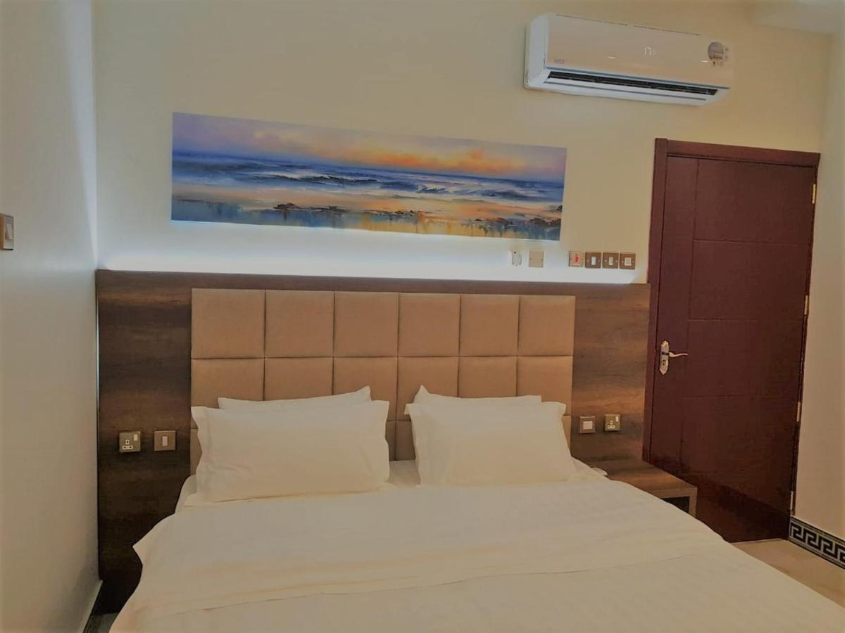 Al Deafah Hotel Apartment الضيافة للشقق الفندقية Al Buraimi Exteriör bild
